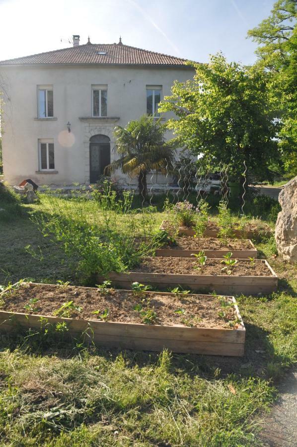 Bed and Breakfast Loustalneou Saint-Pierre-de-Clairac Exterior foto